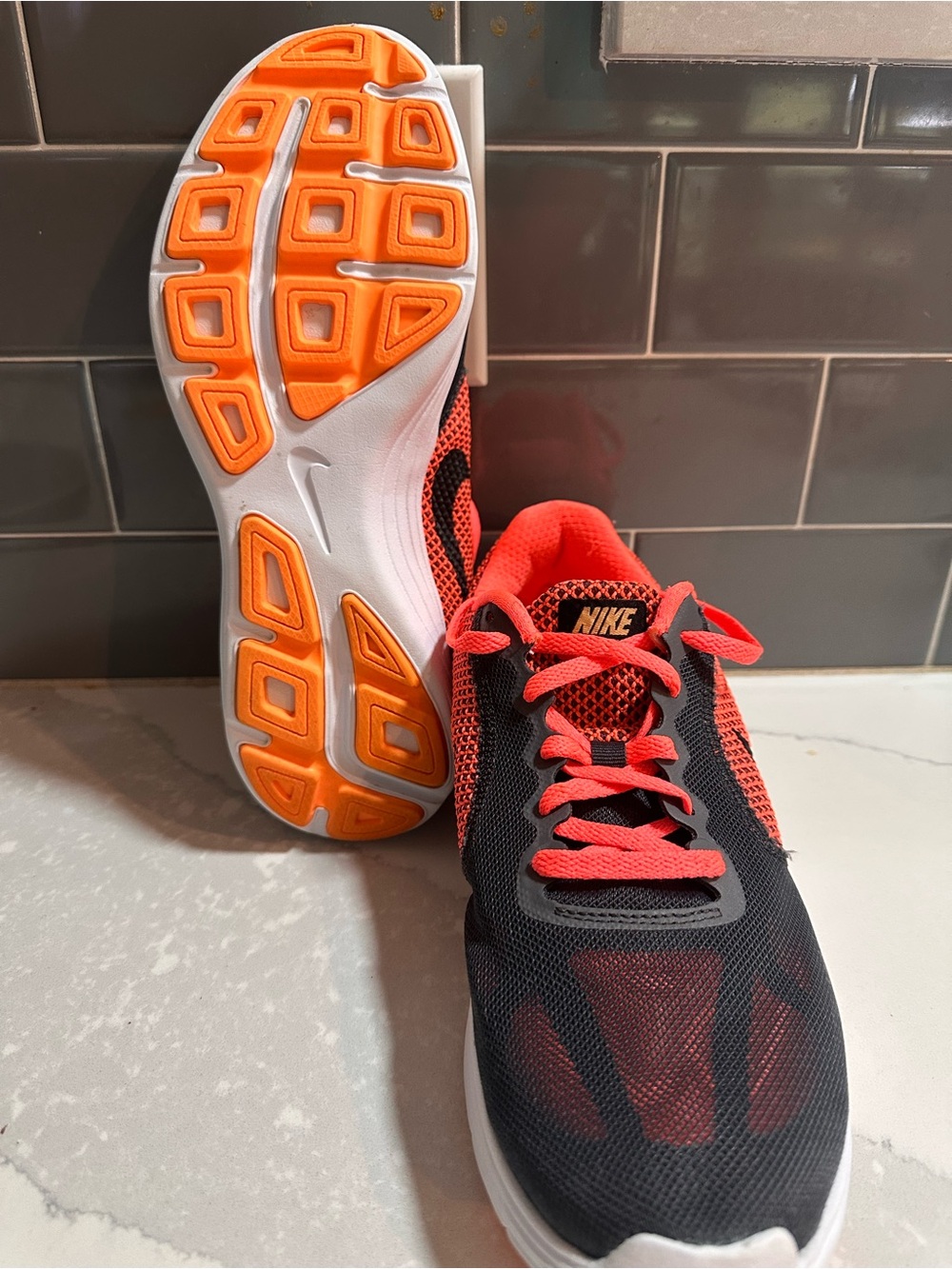 Nike Evolution 3 Women’s Running Sneakers Size 9